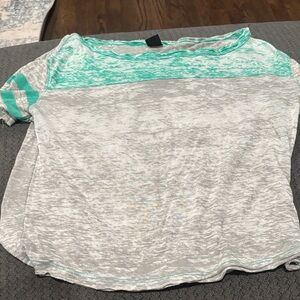 🟢10/$10 - Nollie Gray and Mint Short Sleeve Tee
